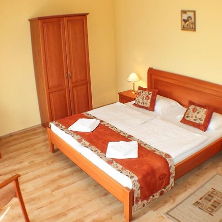 Hotel Jarja Hajdúszoboszló Dış mekan fotoğraf