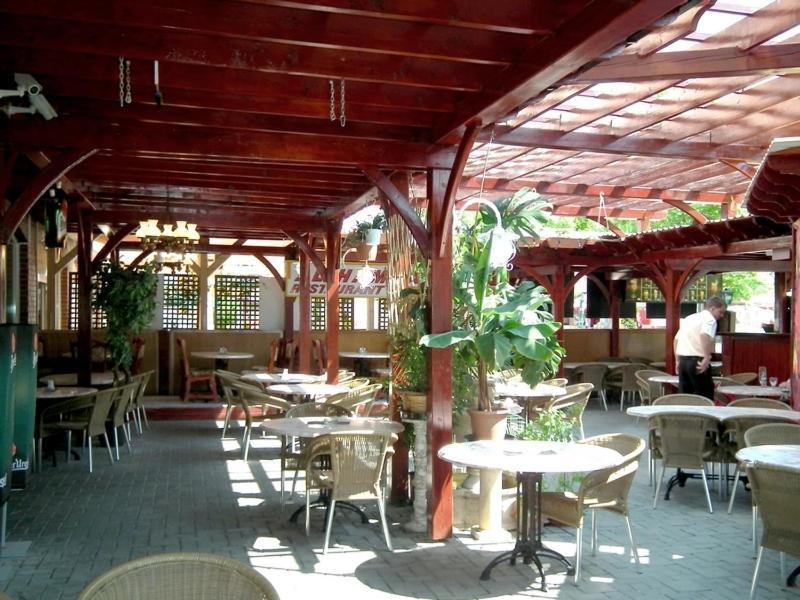 Hotel Jarja Hajdúszoboszló Dış mekan fotoğraf
