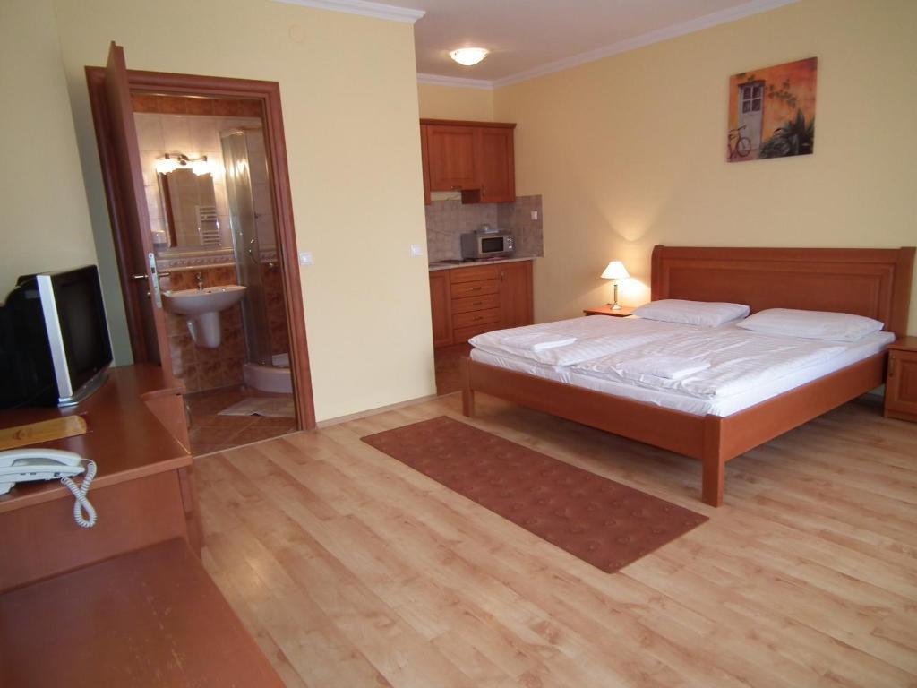Hotel Jarja Hajdúszoboszló Oda fotoğraf