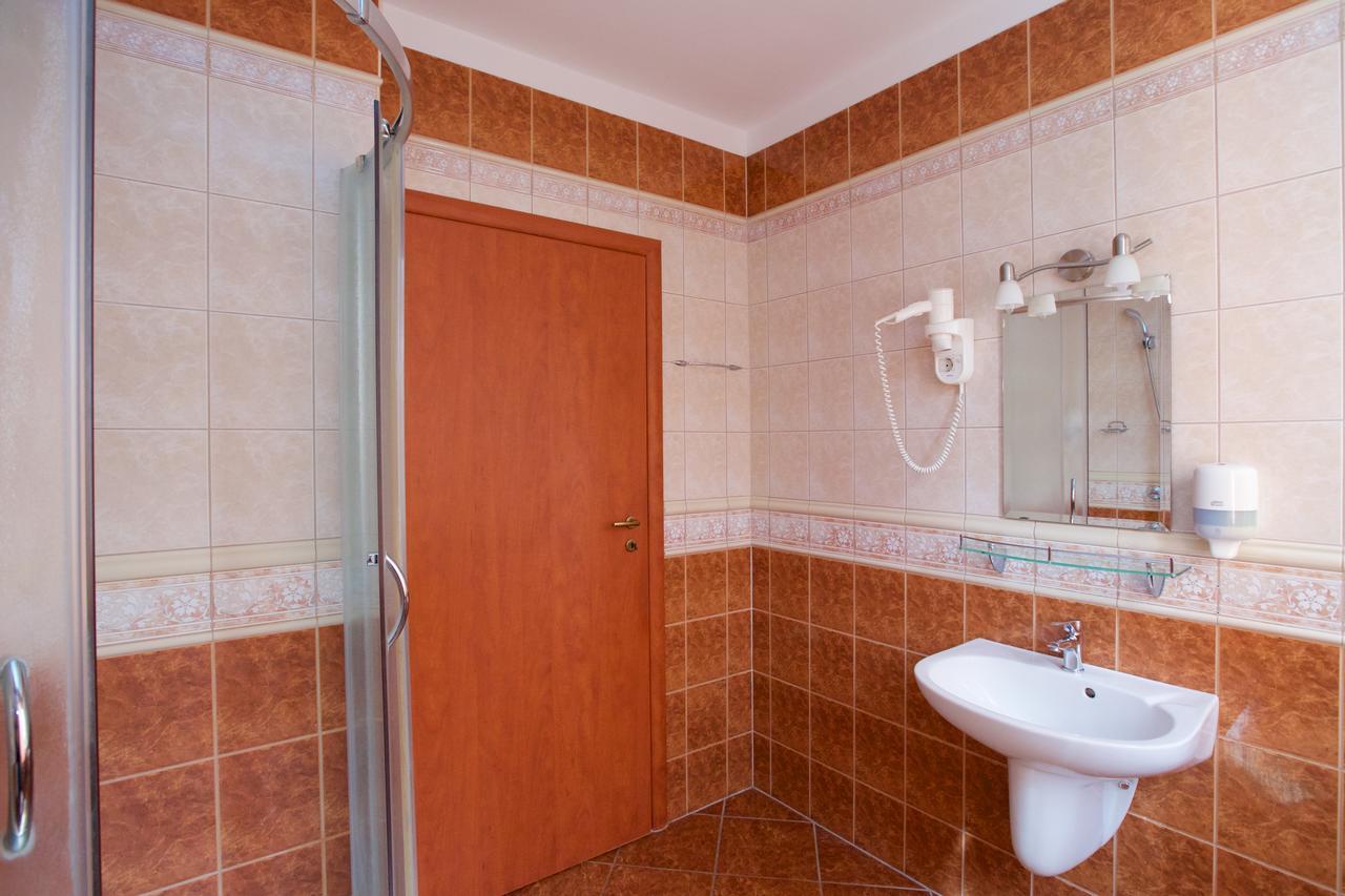 Hotel Jarja Hajdúszoboszló Dış mekan fotoğraf